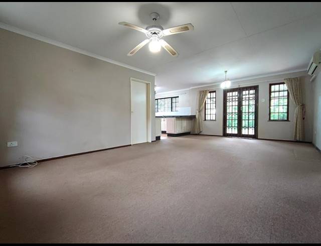 3 BEDROOM TOWNHOUSE FOR SALE IN HAYFIELDS